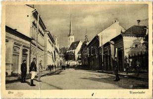 Dés, Dej; utca, katonák / street with soldiers (fa)