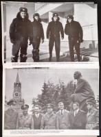 Vegyes űrhajós tétel, fotók, újságok, könyv, stb