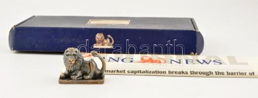 1998 ING Group oroszlán szuvenír, dolgozói emlék fém szobrocska, díszdobozban, m: 5 cm