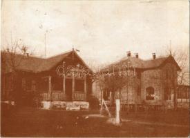 Dobogókő (Pilisszentkereszt), Báró Eötvös Loránd menedékház 1910-ben. Magyar Természetbarát Szövetség téglajegyként terjesztett modern levelezőlapja, adomány Dobogókő újjáépítéséhez (EK)