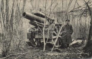 Heavy cannon in foxhole