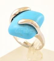 Ezüst(Ag) gyűrű, kék kővel, jelzett, méret: 51, bruttó: 7,4 g