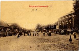 1915 Kisvárad, Maly Varad, Nitriansky Hrádok; utcakép falubeliekkel. W. L. 373. / street view with villagers