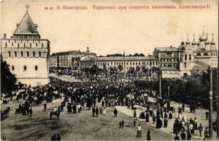 Nizhny Novgorod, Unveiling ceremony of the monument to Tsar Alexander II, crowd (EK)