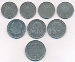 NSZK 1950-1990. 1M (4xklf) + 2M (3xklf) + 5M T:2,2-
FRG 1950-1990. 1 Mark (4xdiff) + 2 Mark (3xdiff...