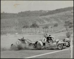 1984 Monok, autocross verseny, fotó, felületén törésnyom, folt, 24×30 cm