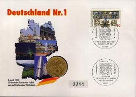 NSZK 1977. 2M aranyozva "Theodor Heuss" érmés, bélyeges borítékon T:2 Ismertetővel!