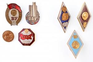 Szovjetunió 7db klf jelvény, közte akadémiai végzős jelvények T:1-,2 Soviet Union 7pcs of diff badges, including graduate badges C:AU,XF