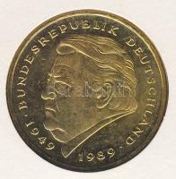 NSZK 1990. 2M aranyozva "Franz Josef Strauß" érmés, bélyeges borítékon T:2 Ismertetővel!