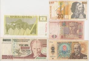 Vegyes: 5db-os papírpénz tétel, mind különféle, benne csehszlovák, ukrán, szlovén és török bankjegyek T:III,III- Mixed: 5pcs of paper money, all different, with Czechoslovakian, Ukranian, Slovenian and Turkish banknotes C:F,VG
