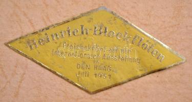 Heinrich Blockflöte furulya, tisztító pálcával, eredeti ragasztott dobozában, h:47 cm