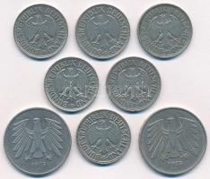 NSZK 1950-1966. 1M Cu-Ni (6xklf) + 1975. 5M (2xklf) T:2
FRG 1950-1966. 1 Mark Cu-Ni (6xdiff) + 1975...