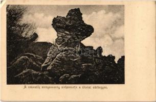 Dézna, Dezna; A századik menyasszony sírkeresztje a déznai várhegyen / Cetatea Dezna / castle hill, rock (EK)