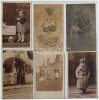 90 db RÉGI fotó képeslap: katonai, autó, gyerekjáték, város, életképek, hölgyek / 90 pre-1945 photo ...