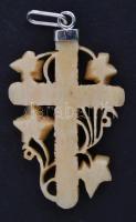 Faragott csont kereszt medál, jó állapotban, 4×2 cm