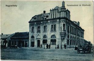 Nagymihály, Michalovce; Kereskedelmi és Hitelbank. Kiadja Ifj. Grünfeld Mór / bank, loan bank, street (EK)