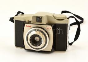Kodak Eastman Brownie 44B fényképezőgép, működőképes, jó állapotban / Vintage Kodak film camera, in good condition