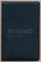 Kisalakú érmeberakó, használt de jó állapotban, benne 5db szovjet 1R forgalmi emlékkiadással