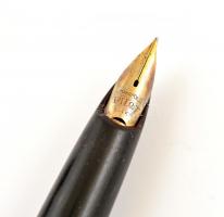 E pilot töltőtoll 14 K heggyel, jó állapotban