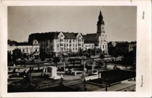 Nagyvárad, Oradea; Fő tér, eltávolított Ferdinand lovasszobor, templom / square, removed statue of Ferdinand I of Romania, church. photo