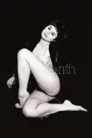 cca 1972 Vasárnapi privát matiné, szolidan erotikus felvételek, 13 db vintage negatív + 2 db mai nag...