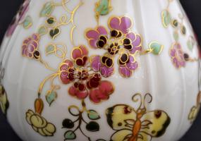 Zsolnay pillangó mintás váza, kézzel festett, jelzett, apró kopásnyomokkal, m: 18 cm