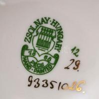 Zsolnay pillangó mintás váza, kézzel festett, jelzett, apró kopásnyomokkal, m: 18 cm