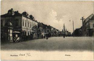 1906 Munkács, Mukacheve, Mukacevo; Fő utca, hirdetőoszlopok / main street, advertising columns