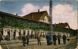 1911 Hatvan, Vasútállomás, vasutasok (EB)