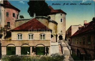 Munkács, Mukacheve, Mukacevo; vár udvara / castle courtyard