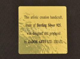 Jeruzsálem, ezüstözött kisplasztika, Zadok Arts, üveg kereten, 5,5×10 cm