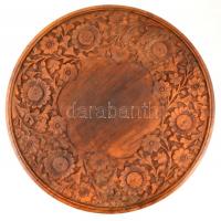 Szétszedhető faragott fa asztal három összehatható lábbal 40 cm, d: 38 cm