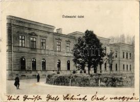 1918 Ózd, Élelmezési üzlet. Kiadja Zsiros Sándor 3115. "Emléklap Ózdról" (EB)