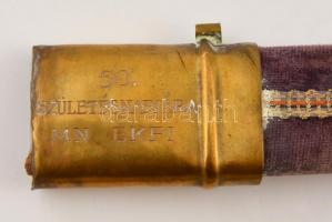 Díszkard indiai pengével, bársonyborítású hüvellyel, a hüvelyen gravírozással: "50. születésnap...