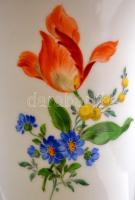 Meissen mezei virág mintás váza, jelzett, formaszámmal: 478, hajszál repedéssel, m:16,5 cm