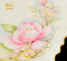 Limoges  Vera leveles kínáló, részben kézzel festett, apró kopásnyomokkal, 24×21 cm