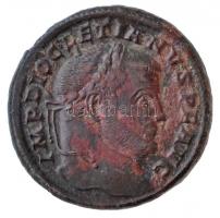Római Birodalom / Aquileia / Diocletianus 302-303. AE Follis (9,51g) T:2,2- Roman Empire / Aquileia / Diocletian 302-303. AE Follis IMP DIOCLETIANVS P F AVG / SACR MONET AVGG ET CAESS NOSTR - VI - AQP (9,51g) C:XF,VF RIC VI 35a.