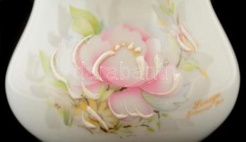 Limoges Gilis cukortartó, részben kézzel festett, jelzett, apró kopásnyomokkal, m: 14 cm