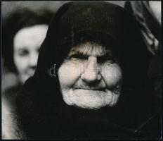 Arcok, 3 db pecséttel jelzett művészfotó, 12×18 és 18×21 cm közötti méretekben