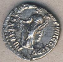 Római Császárság Commodus 166-192. Denár Ag T:2/3+