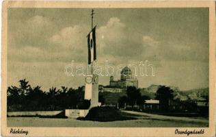 1944 Párkány, Stúrovo; Országzászló, háttérben az esztergomi Bazilika / Hungarian flag, Esztergom Basilica in the distance (gyűrődés / crease)