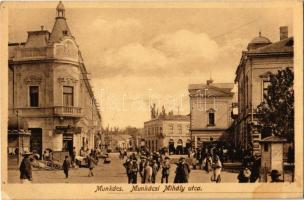 1918 Munkács, Mukacheve, Mukacevo; Munkácsy Mihály utca, raktár, üzletek / street view, warehouse, shops (EK)