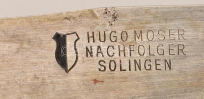 Ezüst (Ag.) evőeszközök, jelzett, összesen nettó: 1174 g + ezüst (Ag.) nyelű kések (12 db), összesen...