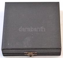 Búza Barna (1910-2010) 1974. "Leányfalu 1949-1974 / Leányfalu önálló községgé alakulása óta kif...