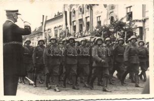 Kolozsvár Hungarian soldiers and Horthy