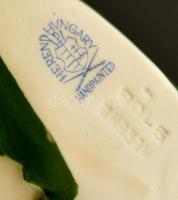 Herendi rózsa. Kézzel festett, jelzett, apró kopásnyomokkal. 8x5 cm