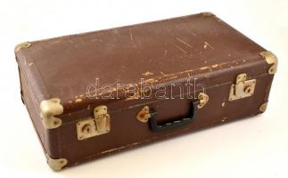 Komoly régi papírhagyaték tétel vintage bőröndben csurig telve