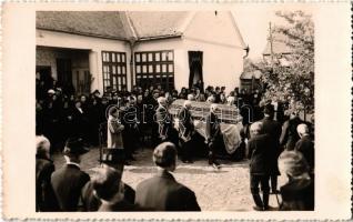 Nagyszalonta, Salonta; temetés / funeral. Davidovits photo