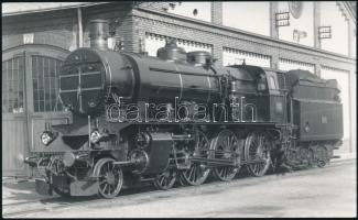 cca 1920-1930 A Magyar Királyi Államvasutak 3 db mozdonya, 3 db modern előhívású fotó, 10×16 és 12×1...
