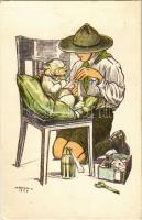 A cserkész, ahol tud, segít... Kiadja a Magyar Cserkészszövetség Nagytábortanácsa 1926. / Hungarian boy scout art postcard s: Márton L. (EK)